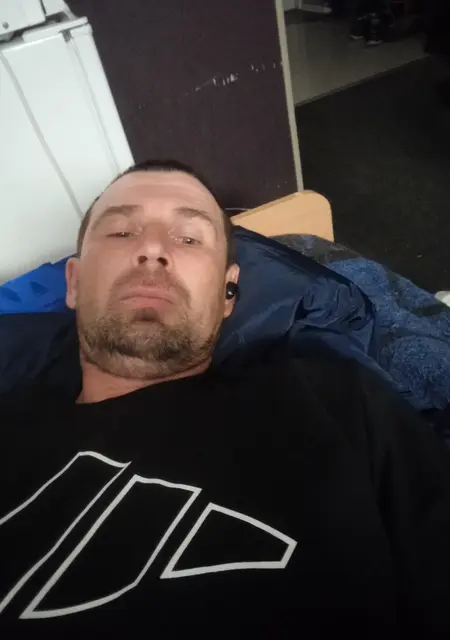 Егор из Бердянска, мне 45, познакомлюсь без обязательств