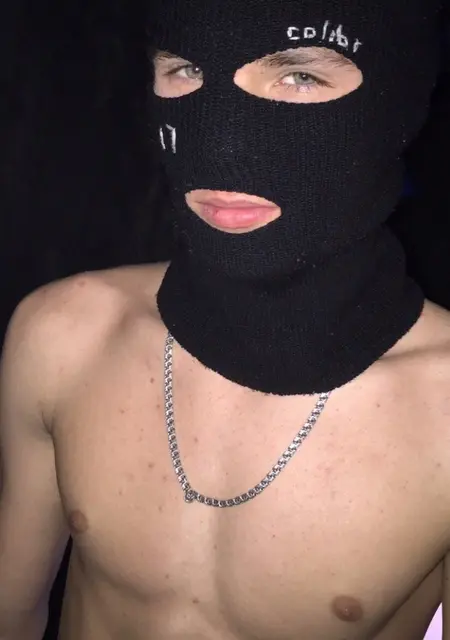 Я Mikhail, 26, из Львова, ищу знакомства на одну ночь
