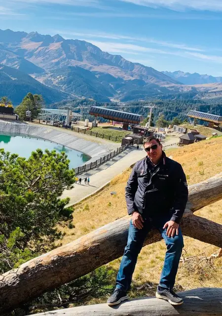 Я Павел, 48, из Стамбула, ищу знакомства без обязательств