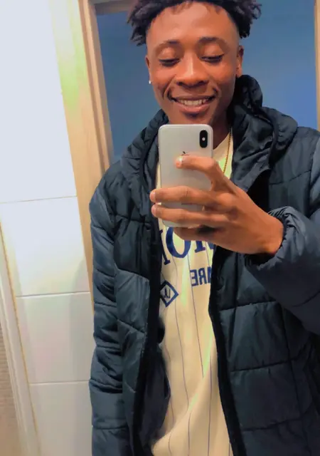 Jose Serafin из Бузэу, ищу на сайте открытые отношения