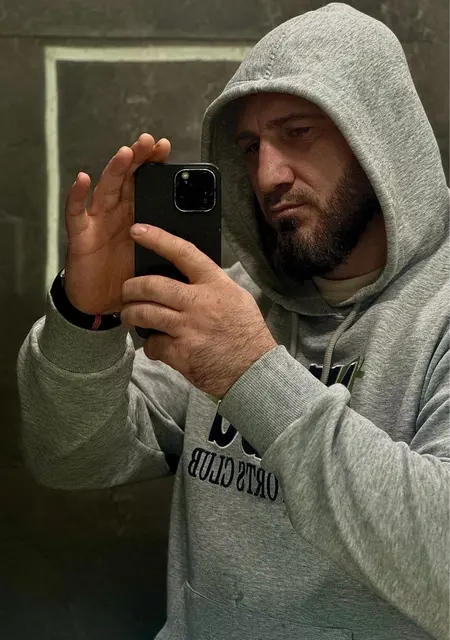 Я Alikhanov, 34, знакомлюсь для общения в Амстердаме