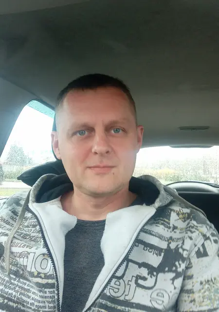 Я Виталий, 39, из Светлогорска, ищу знакомства без обязательств