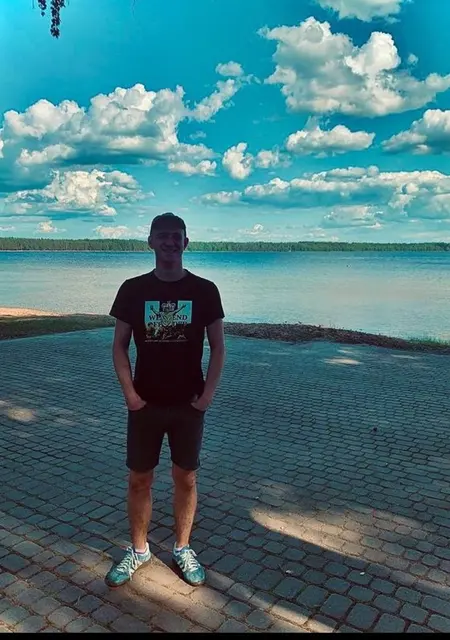 Oleksandr из Вараша, ищу на сайте общение