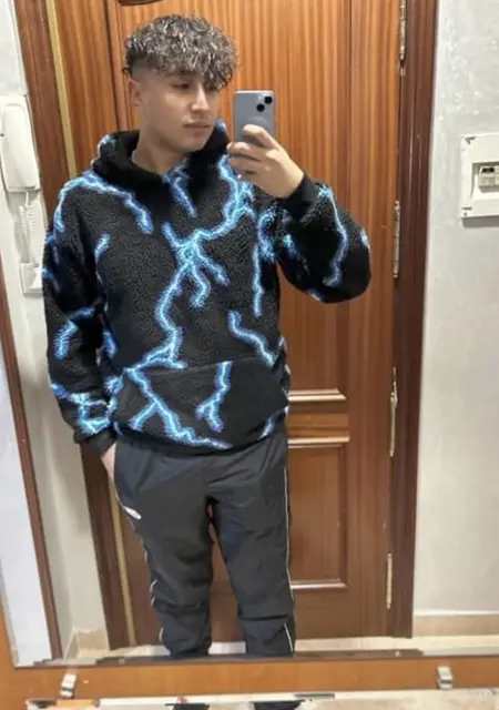 Ayoub из Дармштадта, ищу на сайте общение