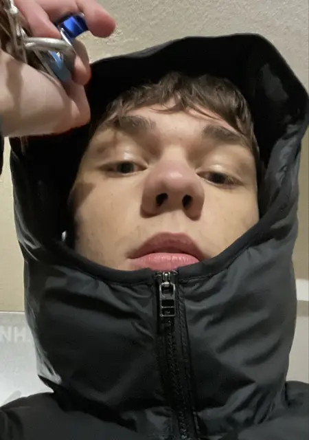 Я Даниил, 18, знакомлюсь на одну ночь в Харькове