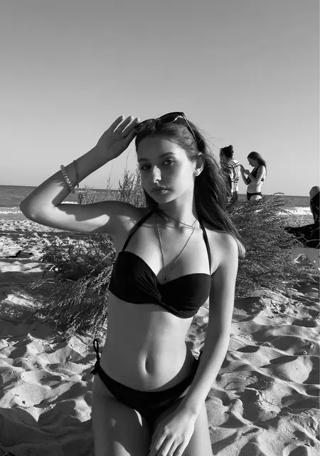 Lina из Киева, ищу на сайте общение