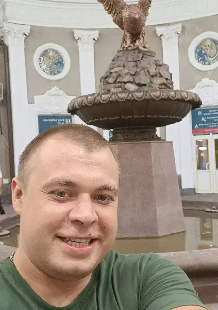 Евгений з Бердянська, шукаю на сайті знайомства на одну ніч