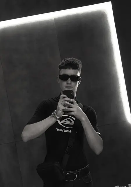 Viktor из Чорткова, ищу на сайте знакомства на одну ночь