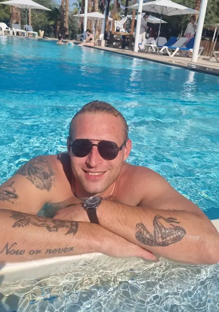 Valentine из Тель-авива, ищу на сайте знакомства на одну ночь