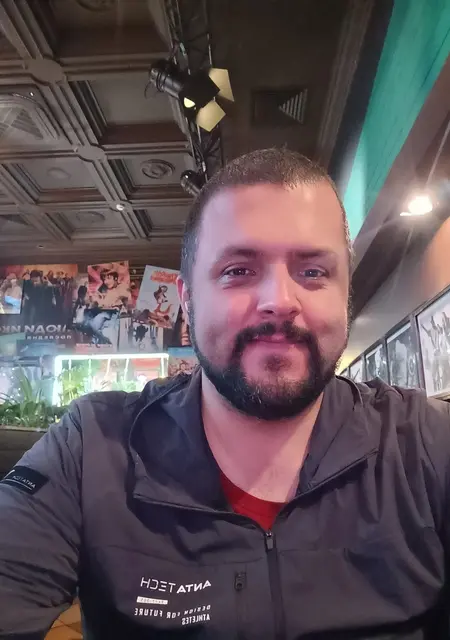 Я Вячеслав, 35, знакомлюсь без обязательств в Макеевке