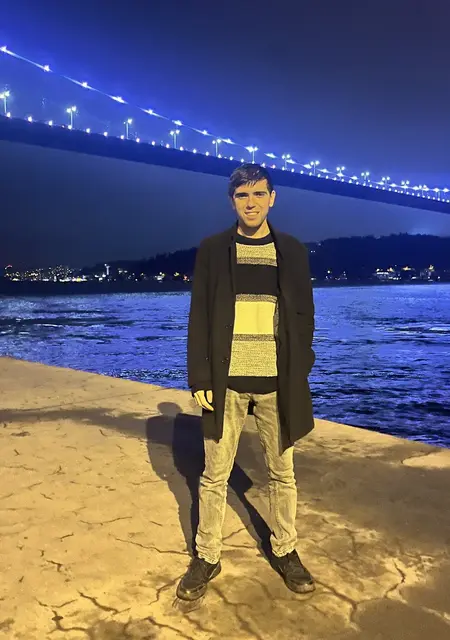 Yunus из Анкары, ищу на сайте приятное времяпровождение