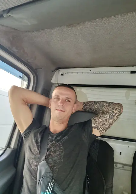 Я Дима, 29, знакомлюсь для приятного времяпровождения в Одессе