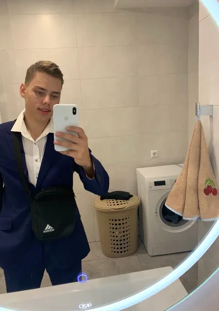 Kirill из Харькова, ищу на сайте дружбу