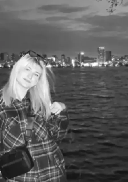 Я Valeria, 18, знакомлюсь на одну ночь в Днепре