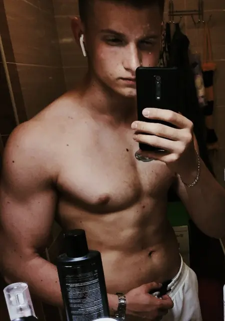 Влад из Молодечно, мне 27, познакомлюсь для дружбы