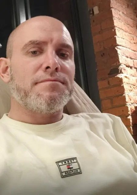 Я Кирилл, 42, из Малаги, ищу знакомство для постоянных отношений