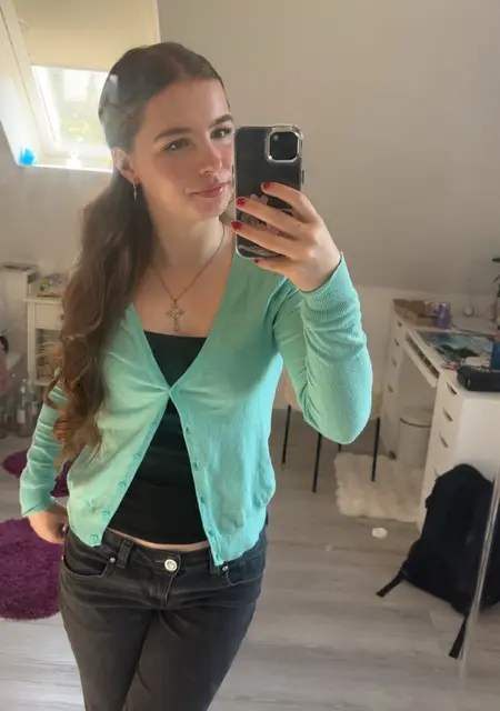 Я Joyce, 18, из Котбус, ищу знакомство для общения