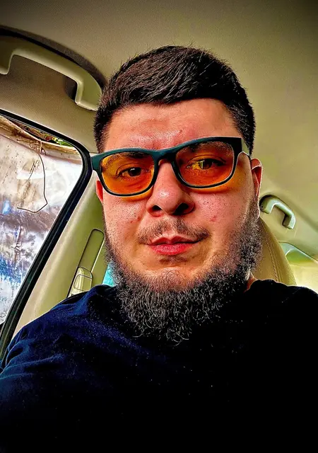 Arman из Еревана, ищу на сайте вирта