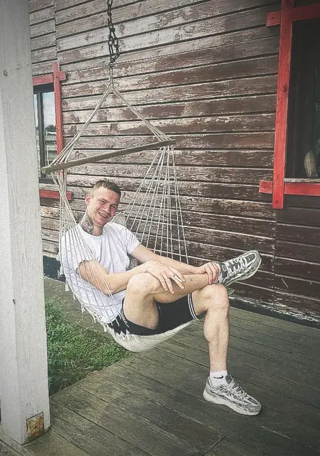 Я Дима, 30, из Гродно, ищу знакомства без обязательств