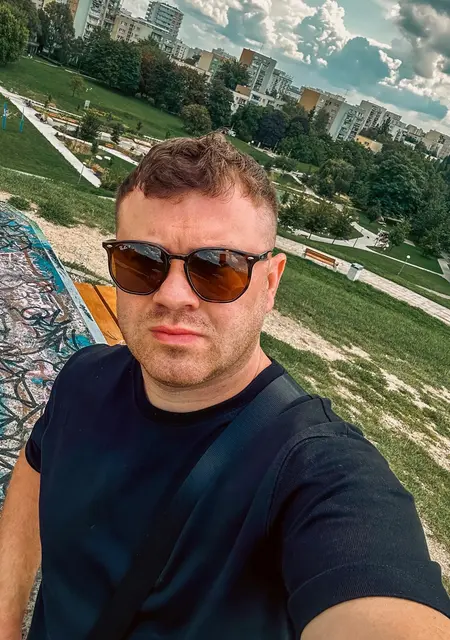 Я Денис, 34, знакомлюсь для совместных путешествий в Мелитополе