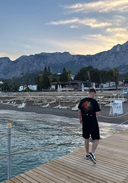 Nazar из Варшавы, мне 19, познакомлюсь на одну ночь