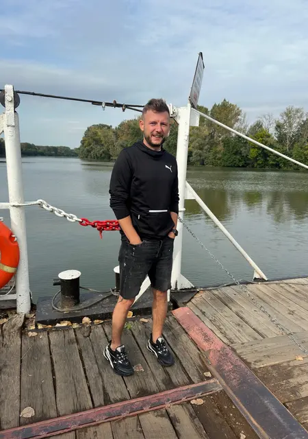 Andrei из Клуж-напока, мне 34, познакомлюсь для совместных путешествий