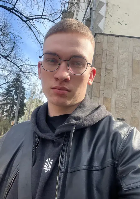 Я Славік, 20, знакомлюсь для вирта в Киеве