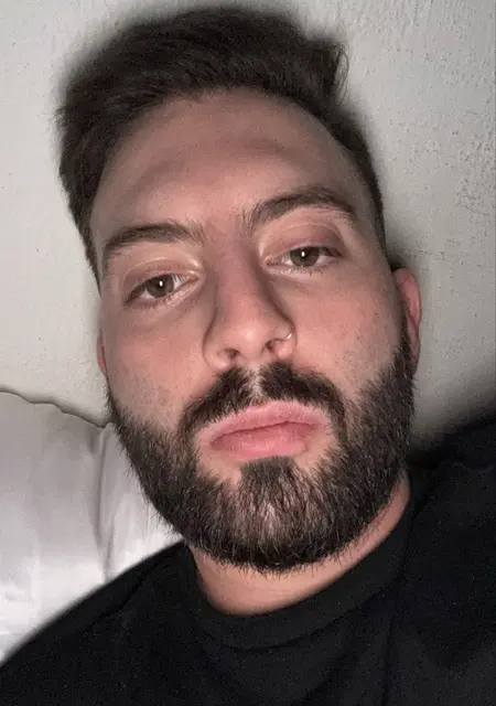 Soy Eeina, 33 años, conociéndome para pasatiempo agradable en Granada