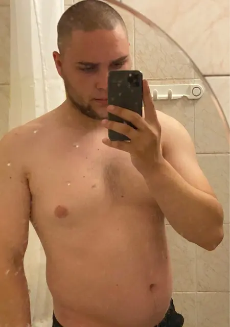 Я Александр, 19, из Одессы, ищу знакомство для приятного времяпровождения