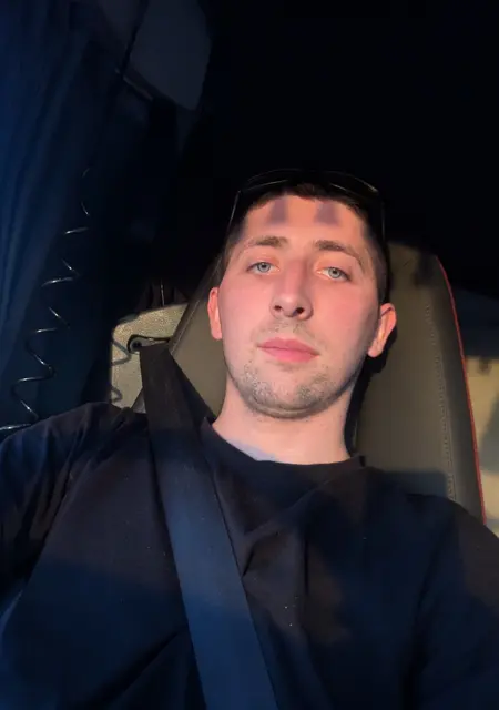 Юра из Ковеля, ищу на сайте знакомства на одну ночь