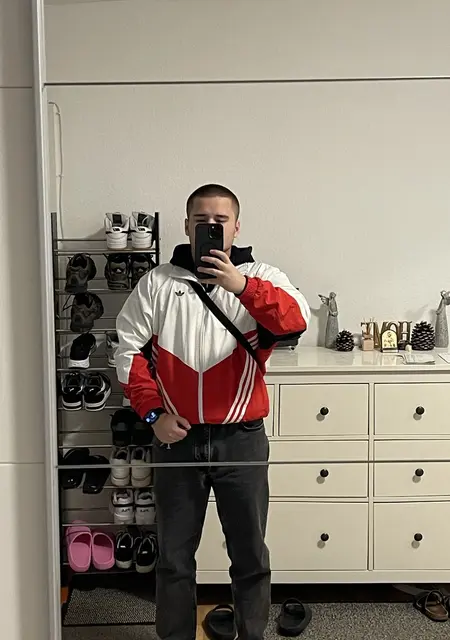 Я Timur, 18, из Кёльна, ищу знакомства без обязательств