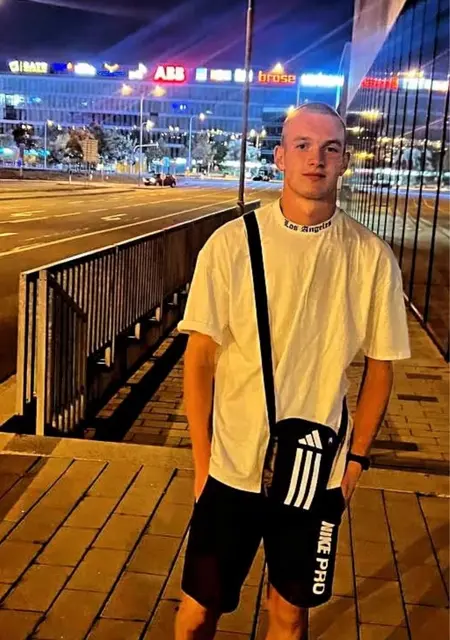 Іван из Ивано-Франковска, ищу на сайте знакомства на одну ночь