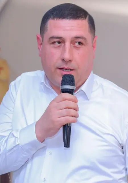 Kako из Еревана, ищу на сайте знакомства без обязательств