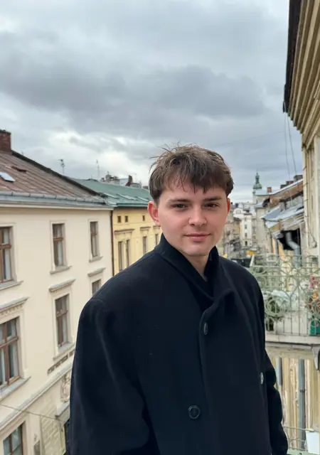 Я Андрій, 22 років з Тернополя, шукаю знайомство для спільних подорожей
