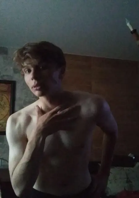 Я Alex, 25, знакомлюсь для вирта в Саннефьорд