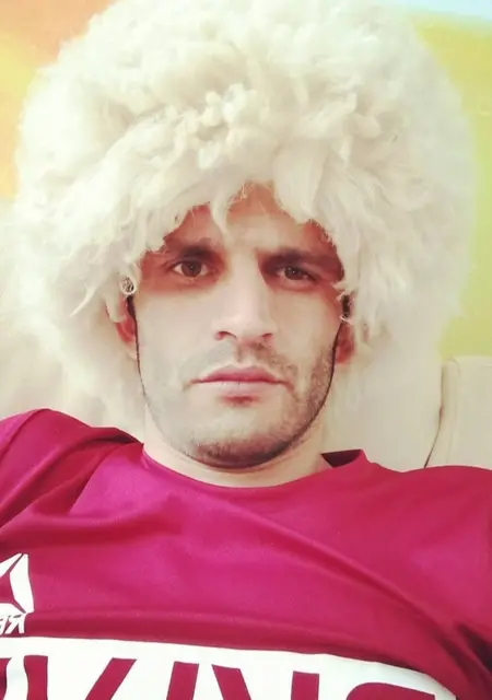 Марат з Макіївки, мені 39 років, познайомлюсь на одну ніч