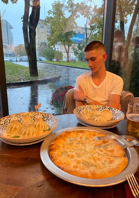 Денис из Харькова, ищу на сайте общение