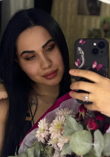 Я Фатима, 25, из Дюссельдорфа, ищу знакомство для общения