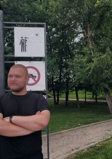 Иван из Донецка, ищу на сайте знакомства без обязательств