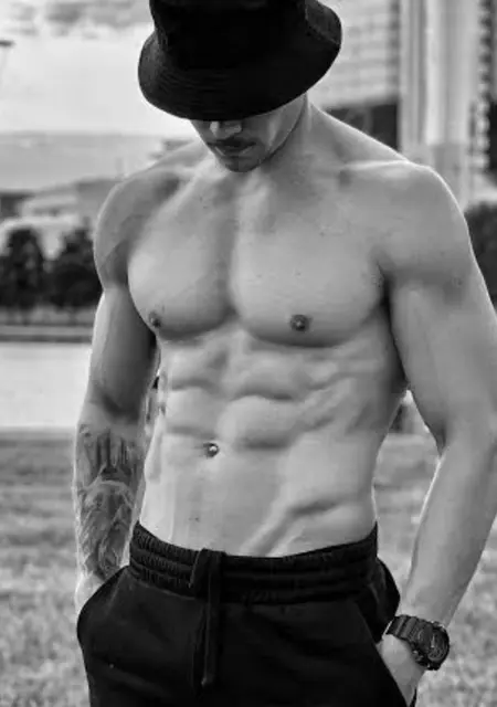 Я Илья, 22 років з Марганець, шукаю знайомство для вірт