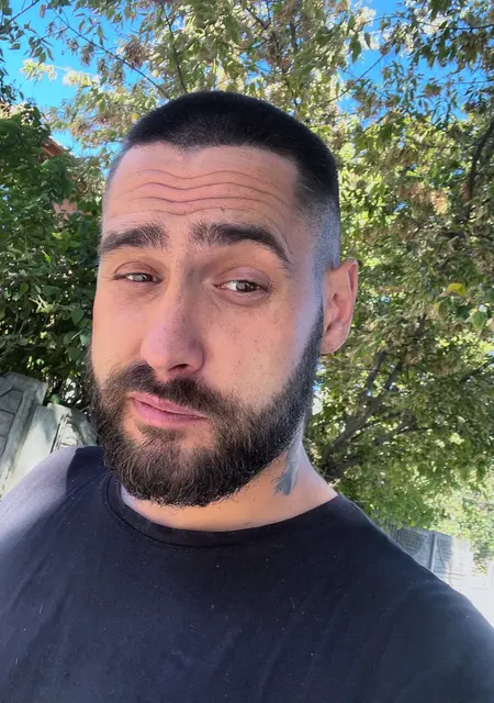 Андрей из Одессы, ищу на сайте знакомства без обязательств