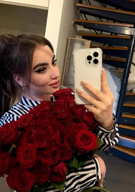 Арина из Каменского, ищу на сайте знакомства на одну ночь