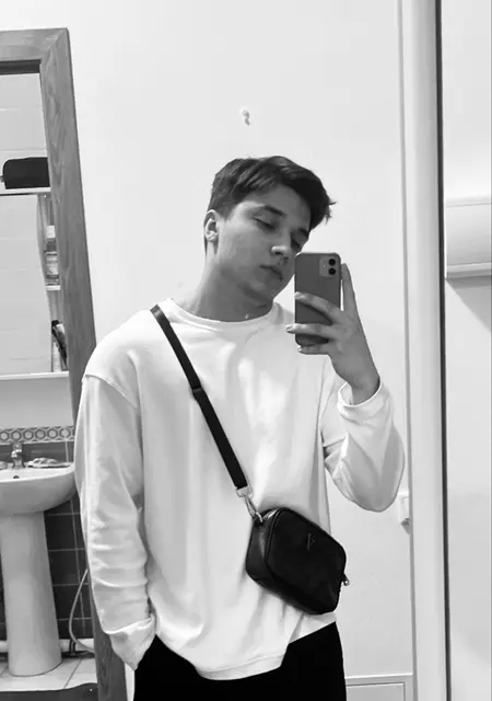 Андрей из Вашингтона, мне 20, познакомлюсь на одну ночь