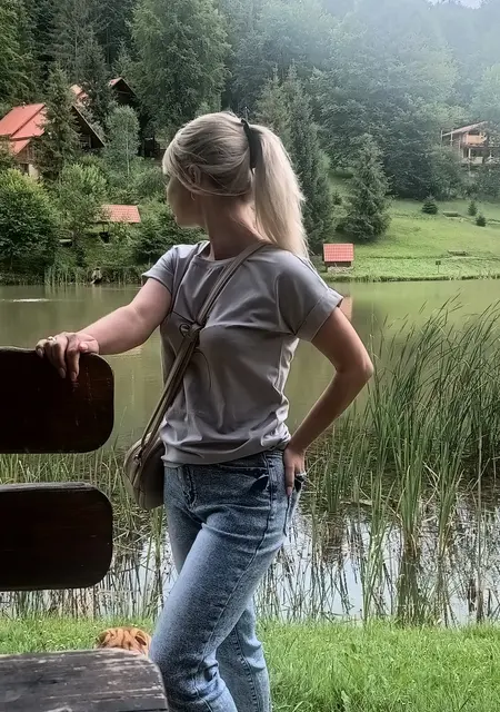 Милана из Полтавы, мне 31, познакомлюсь для приятного времяпровождения