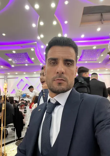 Wahed из Гамбурга, ищу на сайте знакомства без обязательств