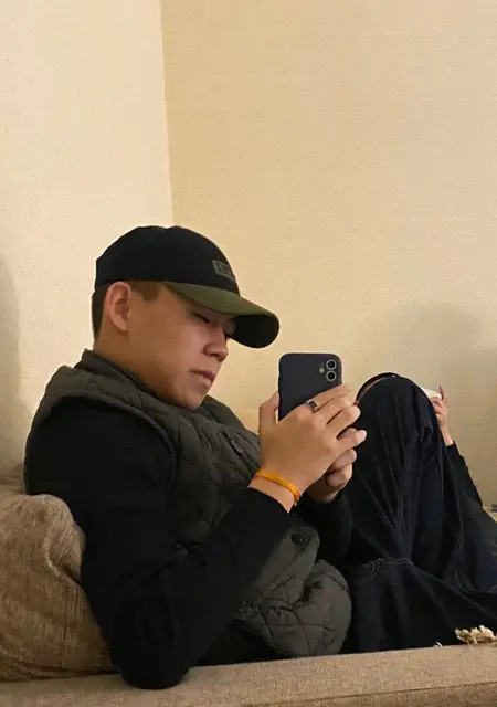 Я Николай, 20, знакомлюсь без обязательств в Париже