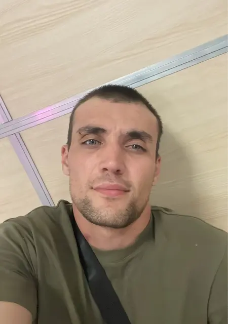 Ахмед из Амстердама, ищу на сайте знакомства на одну ночь