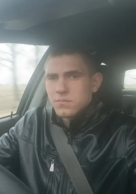 Миха из Сенно, ищу на сайте знакомства на одну ночь