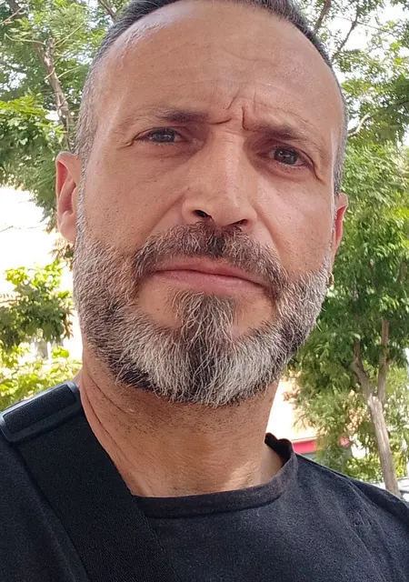 Soy Marcos, 46 años, conociéndome para relación a largo plazo en Madrid