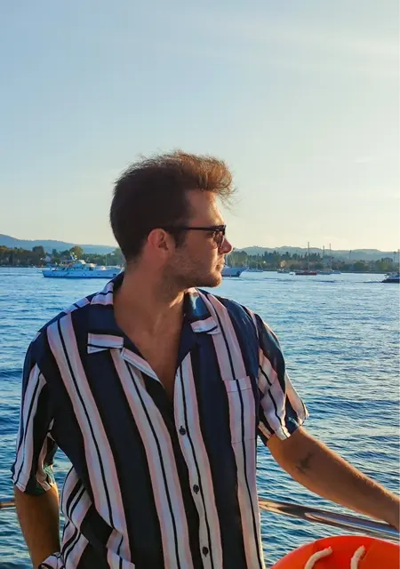 Demetrio из Бари, ищу на сайте открытые отношения